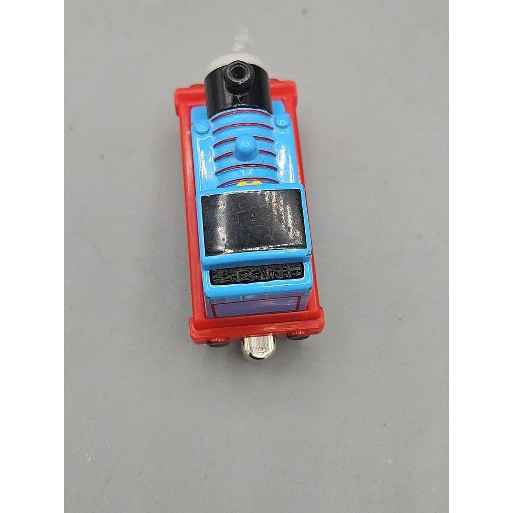 Thomas & Friends Thomas 2002 Take N Play Along Train Tank Engine Diecast Metal